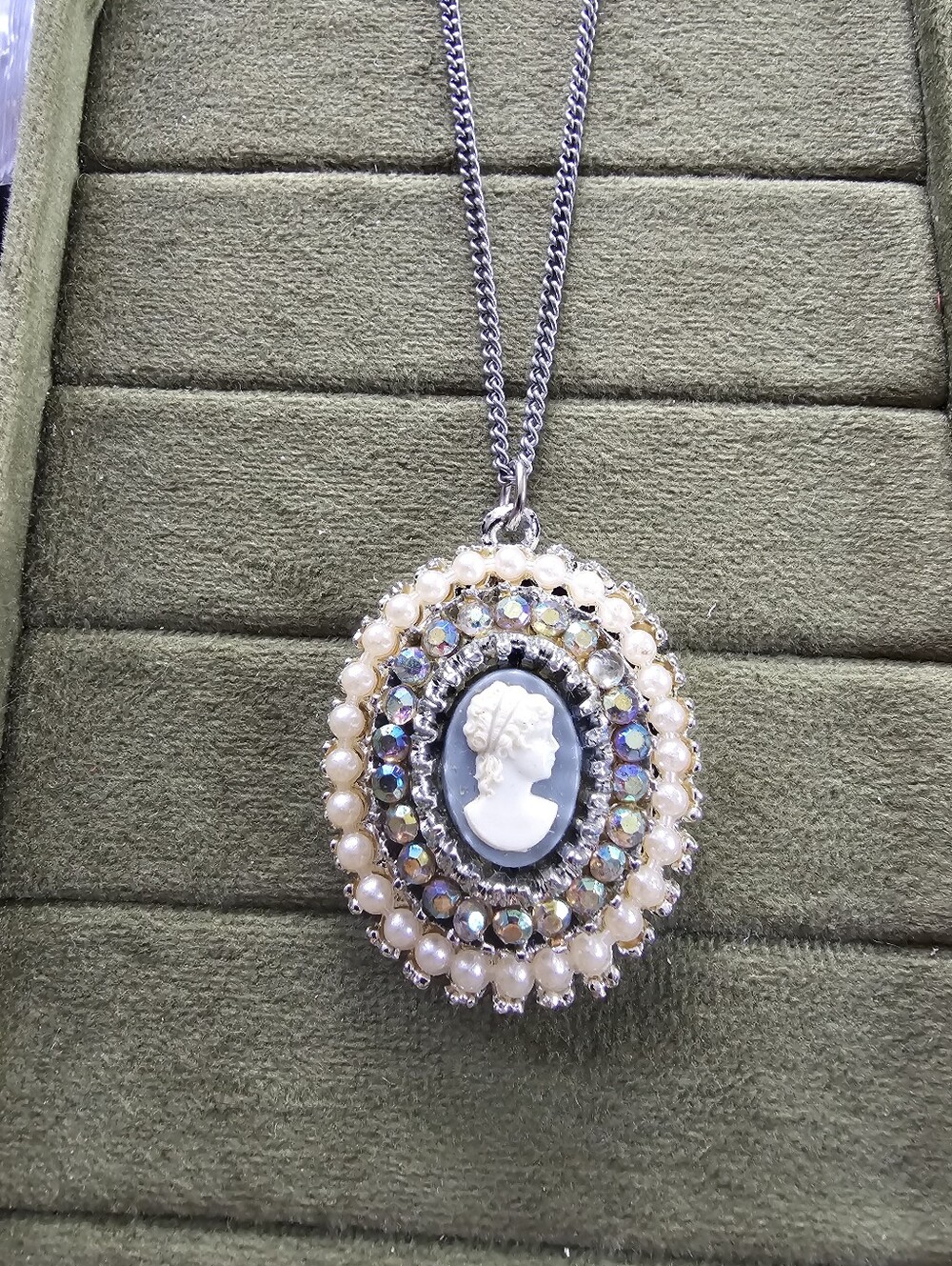 Vintage Cameo Necklace